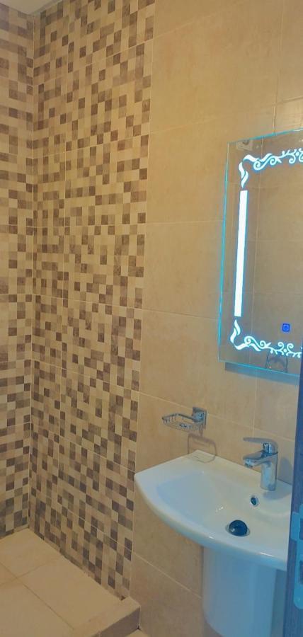 Appartement Nour 5 Marrakech Centre Gueliz Avec Piscine Марракеш Екстер'єр фото